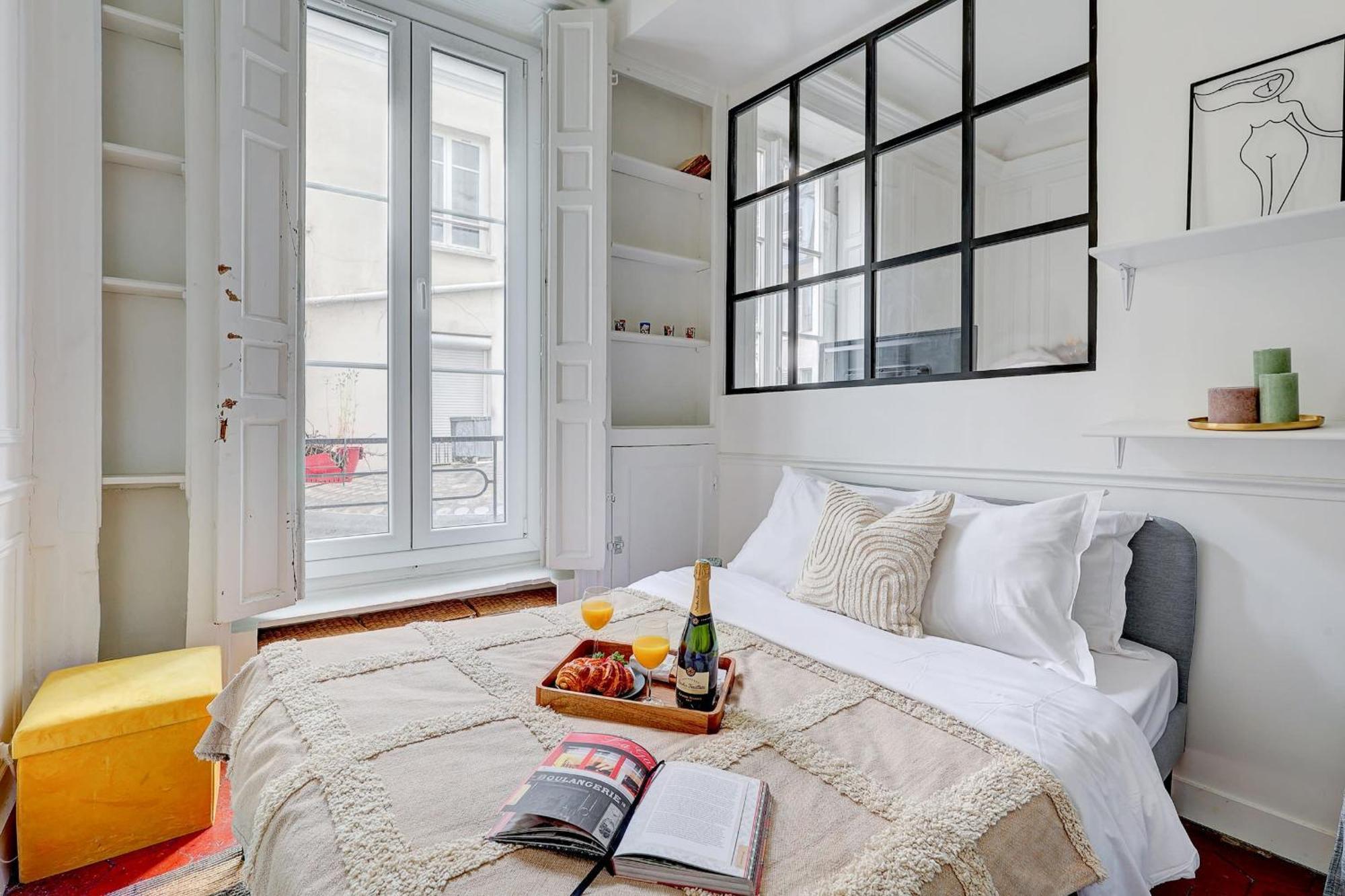 Eiffel Tower & Invalides - 1Br - Cityapartmentstay París Exterior foto