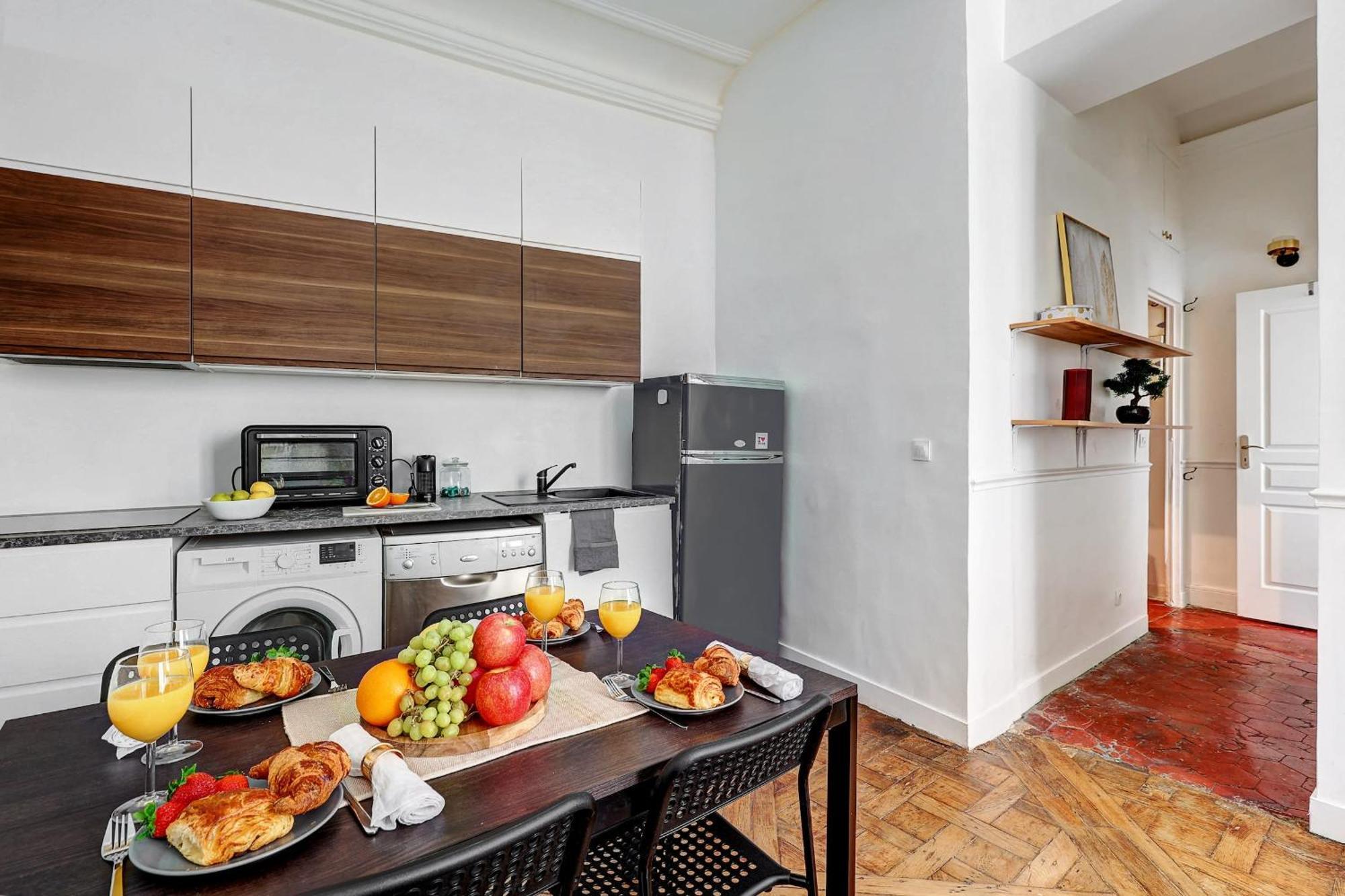 Eiffel Tower & Invalides - 1Br - Cityapartmentstay París Exterior foto